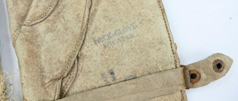 Canadian WW2 Artillery Gloves — image 4