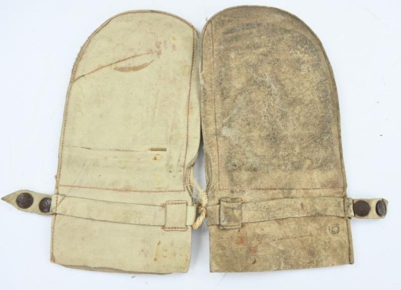 Canadian WW2 Artillery Gloves — image 5