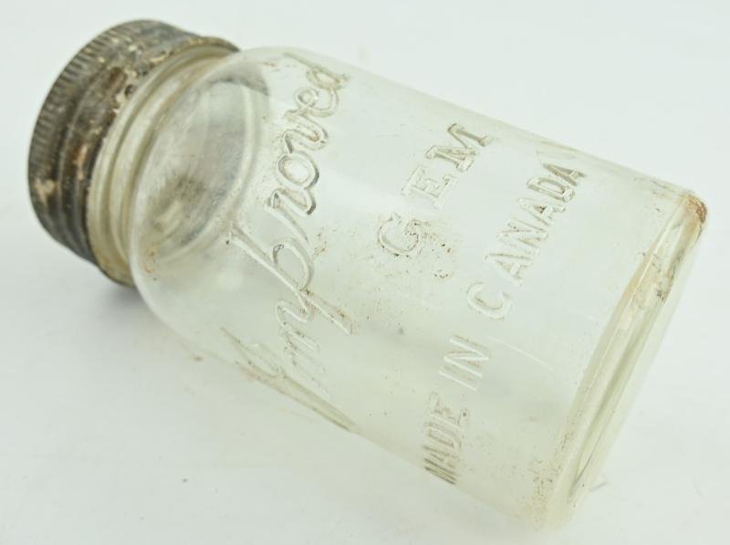 Canadian WW2 Bottle of GEM 'Nebo Monastery' — image 6