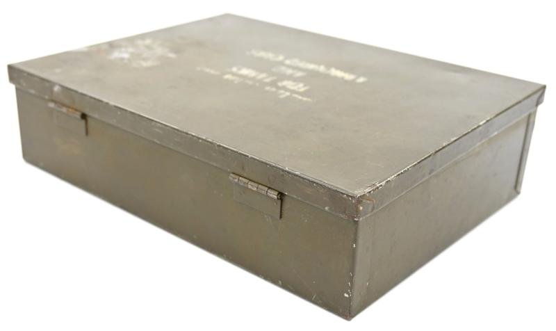 Canadian WW2 First Aid Box Tanks & Armored Cars — image 5