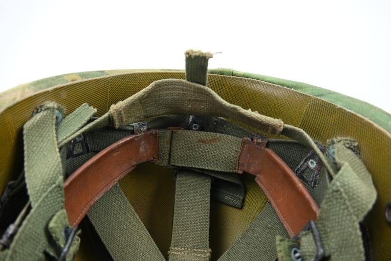 US Vietnam Paratrooper helmet with camouflage cover and liner 1965 — image 15