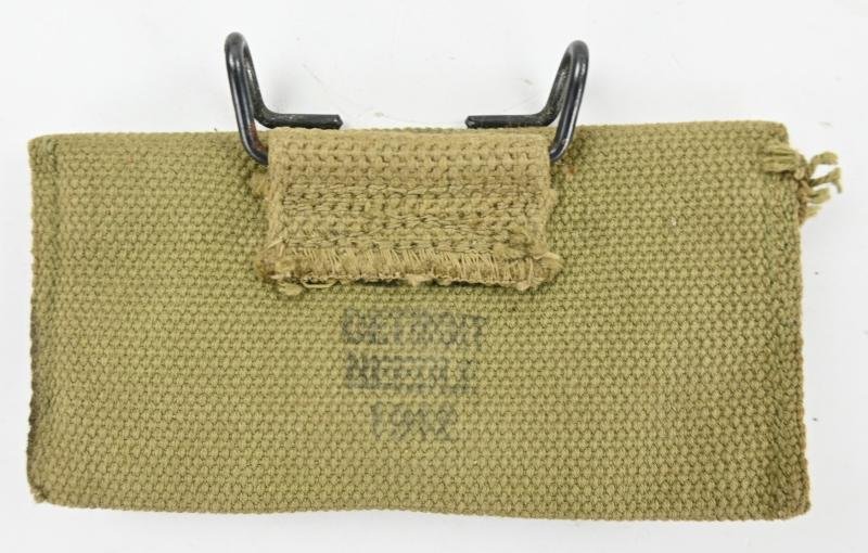 US WW2 M-1924 First Aid Pouch — image 2