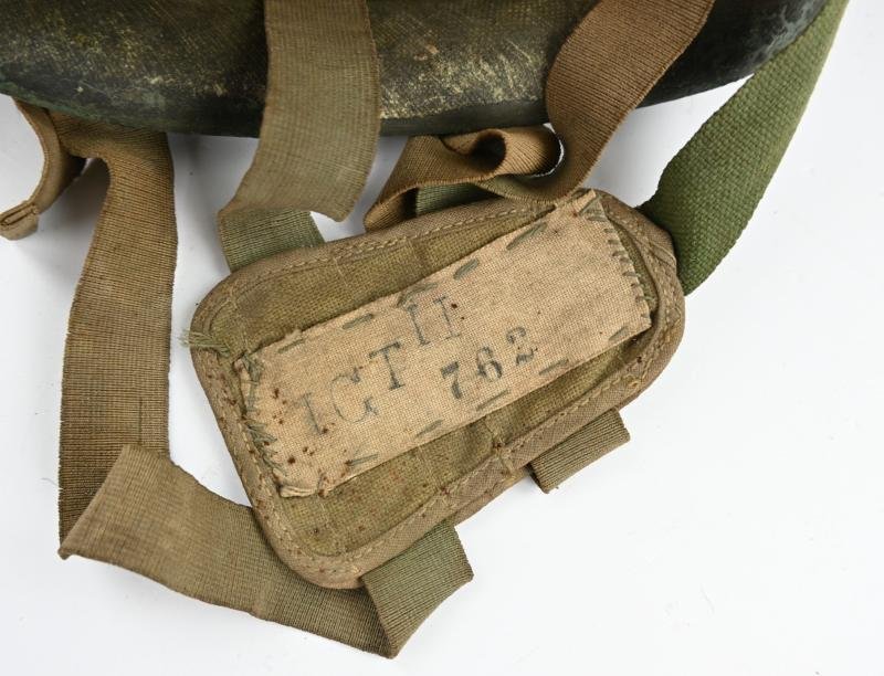 Dutch WW2 Model G Gasmask with Filter — image 7