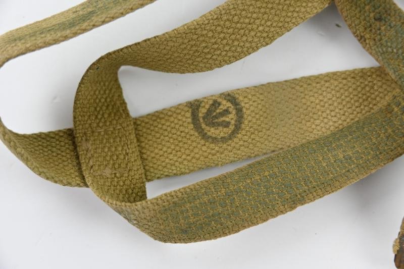 Canadian WW2 Water Bottle Carrier — image 4