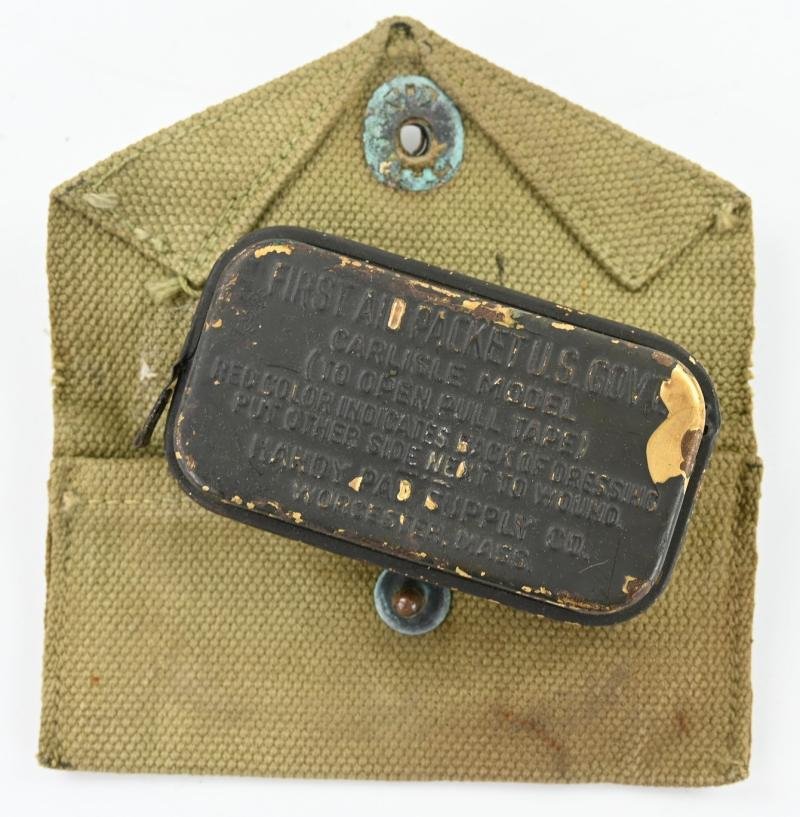 US WW2 M-1924 First Aid Pouch with First Aid Kit — image 4