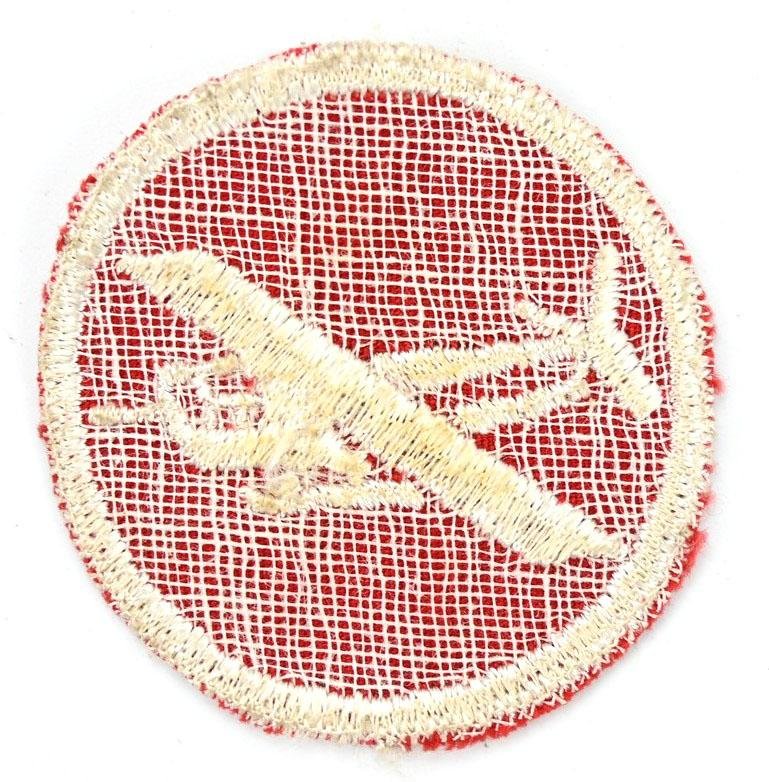 US WW2 Glider Garrison Cap Badge — image 3