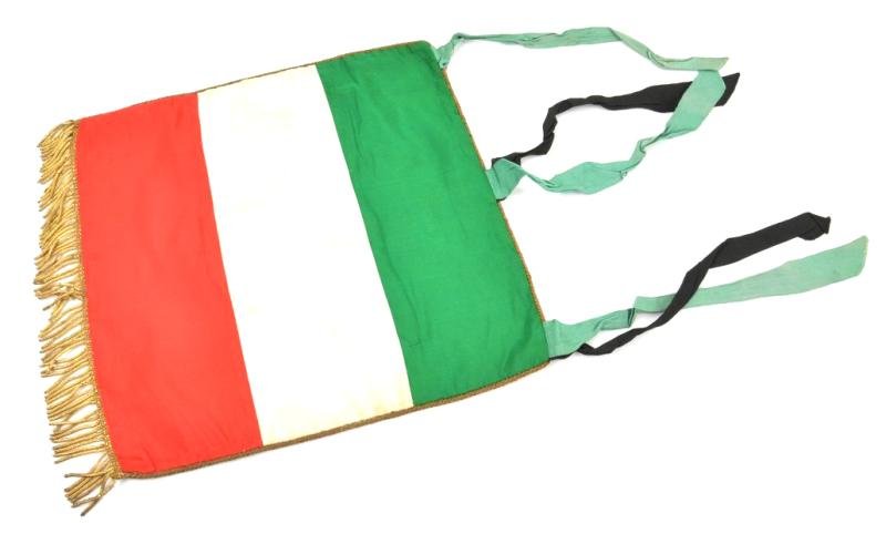 Italian WW2 Fascist Trumpet Banner — image 4
