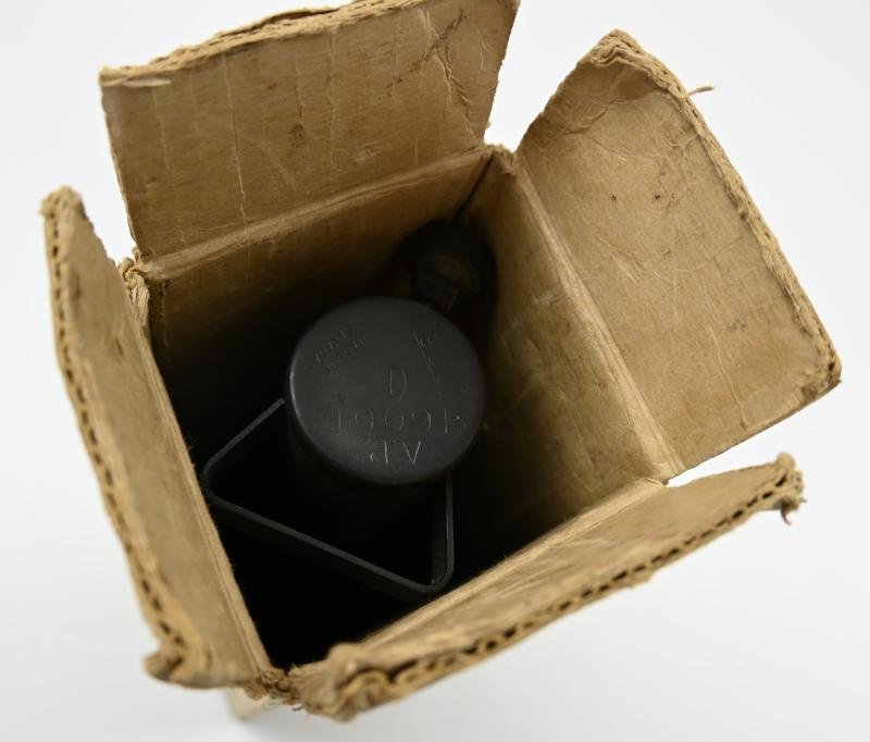 Canadian WW2 Night Signal Lamp in Box — image 13