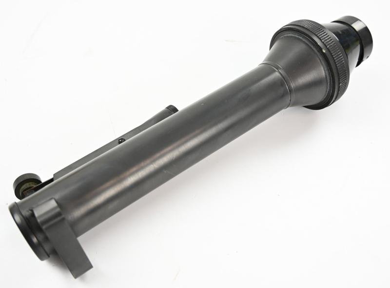 Canadian WW2 Night Signal Lamp in Box — image 4