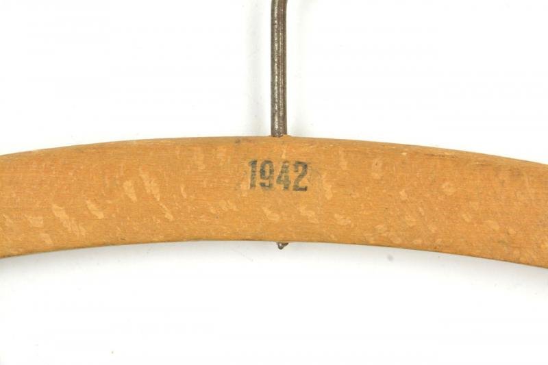 German WH Cloth Hanger '4./Pz.R3' — image 4