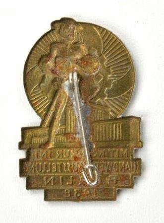 German KdF Tinnie badge Handwerksausstellung Berlin 1938 — image 2