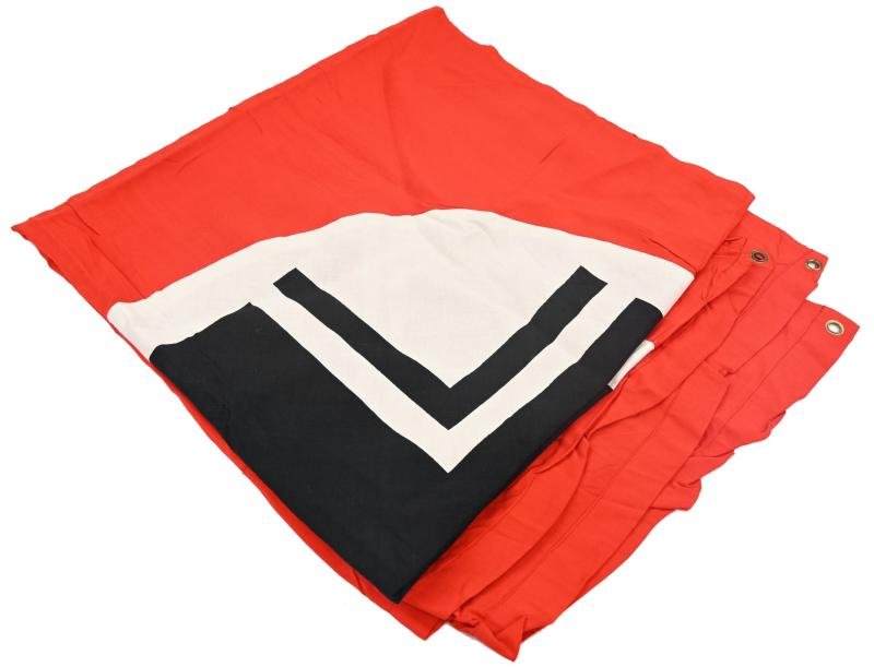 German WH 'Balken Cross' Vehicle Recognition Flag — image 2