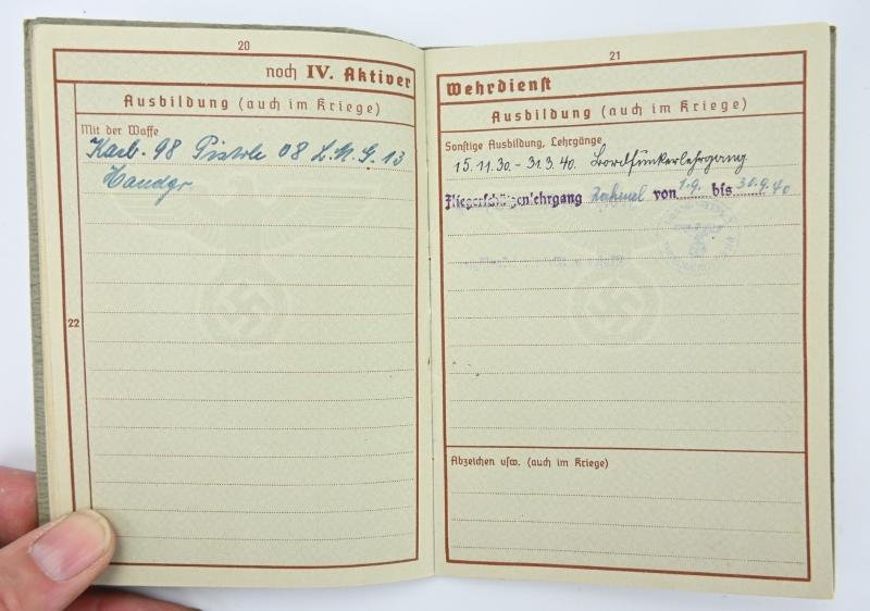 German LW Wehrpass KIC 'Helmut Steuerwald' — image 11