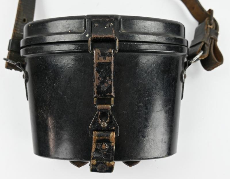 German WH Binocular 6x30 in Carrying Case — image 3