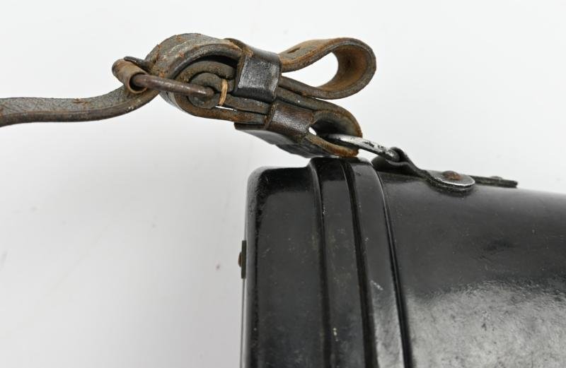 German WH Binocular 6x30 in Carrying Case — image 4