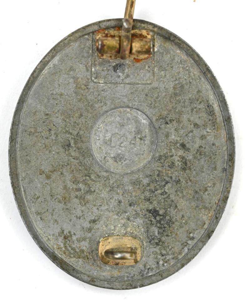 German Wound Badge in Silver 'L/24' — image 5