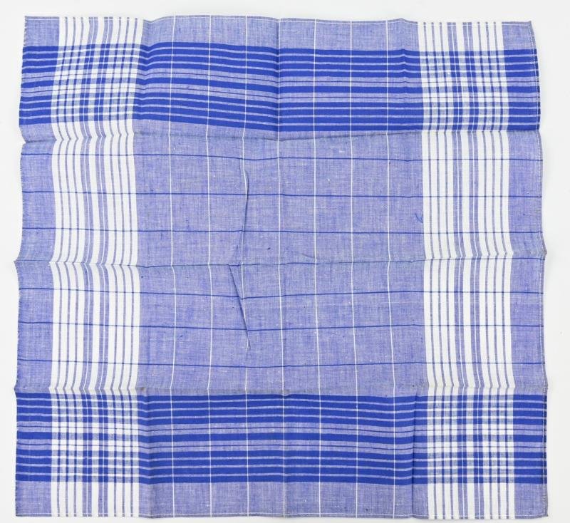 German WH Handkerchief — image 4