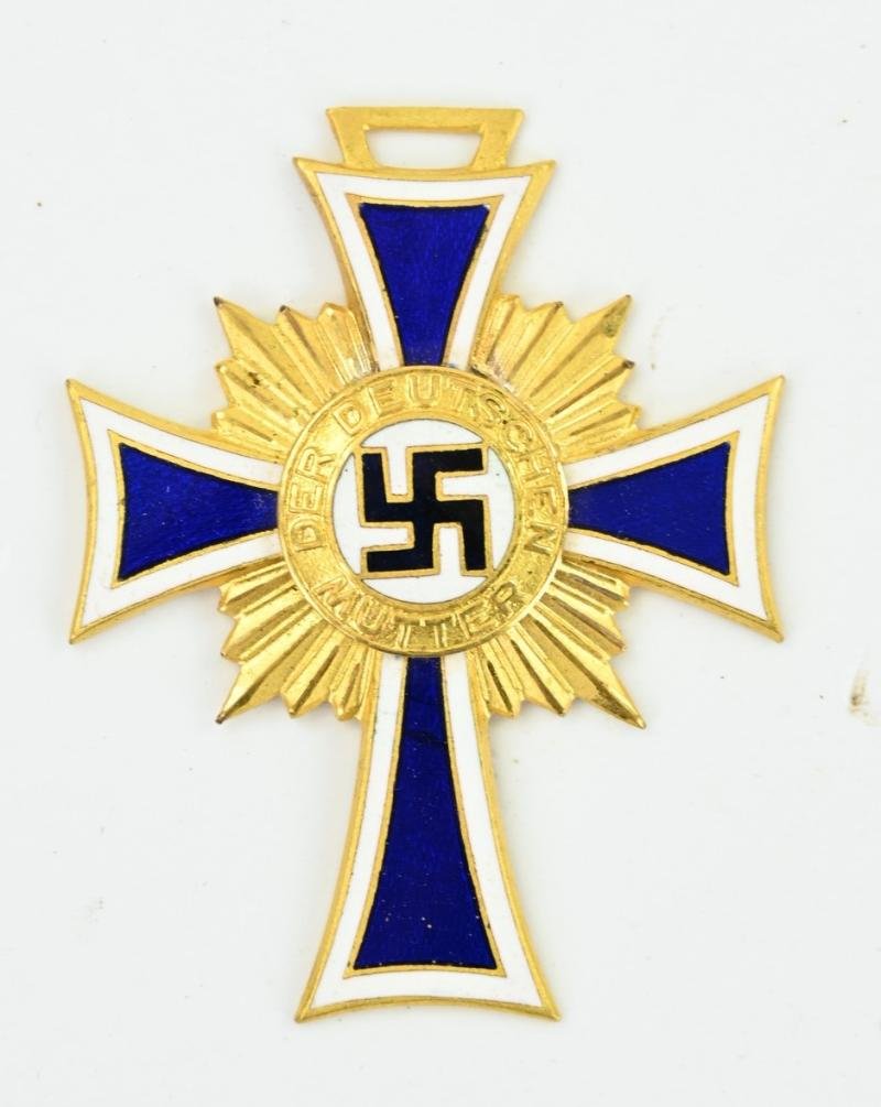 German Mother's Cross in Gold with case — image 5