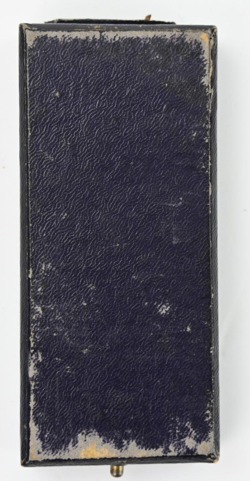 German Mother's Cross in Gold with case — image 9