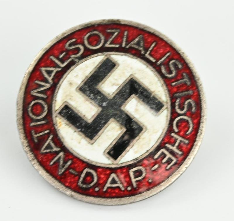German NSDAP Party Member Badge 'M1/93' — image 2