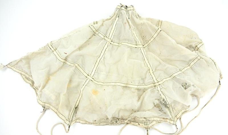 US WW2 Artillery Parachute 80cm — image 4