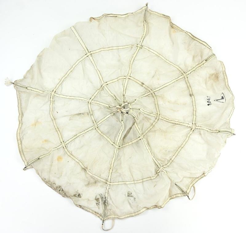 US WW2 Artillery Parachute 80cm — image 6