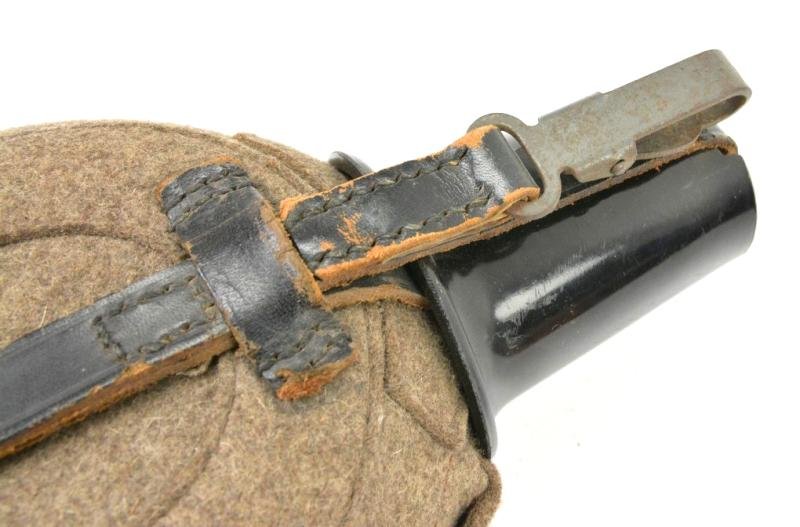 German WH M31 Canteen 1 Liter Version — image 3