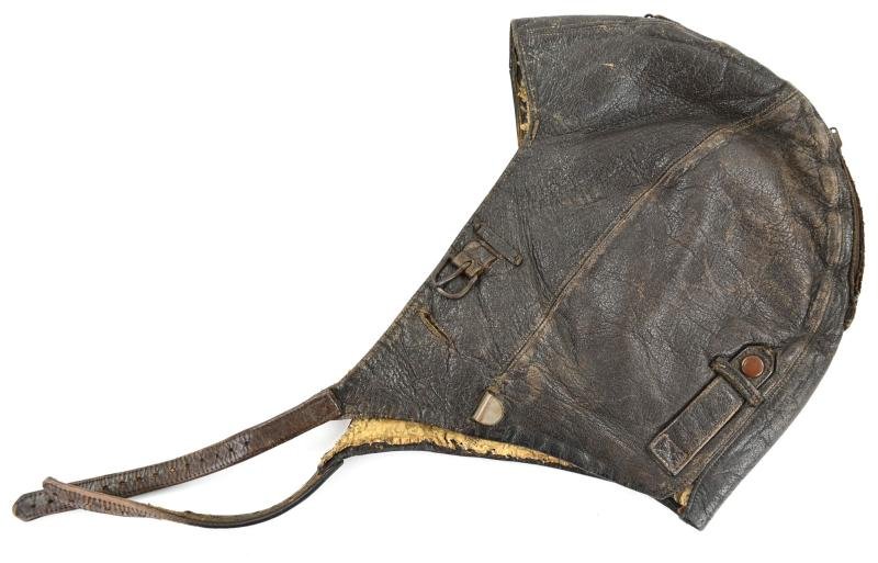 German LW Flight Helmet — image 3