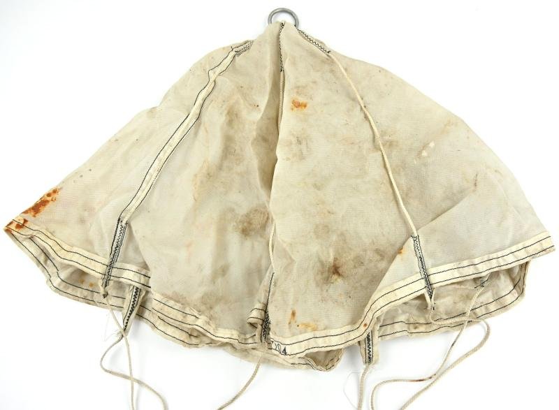 US WW2 Artillery Parachute 66cm — image 3