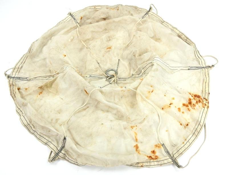 US WW2 Artillery Parachute 66cm — image 6