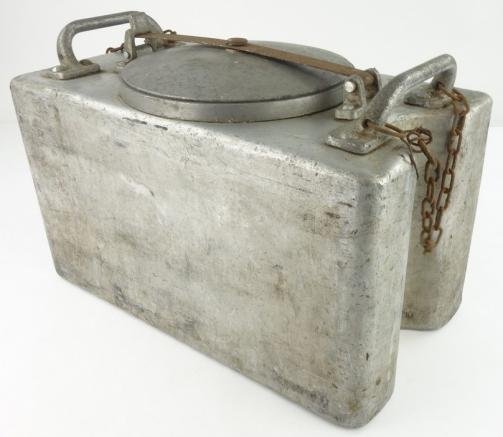 Italian WW2 Large foodcontainer — image 2