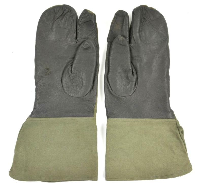 German WH Motorcyclist Gloves — image 2