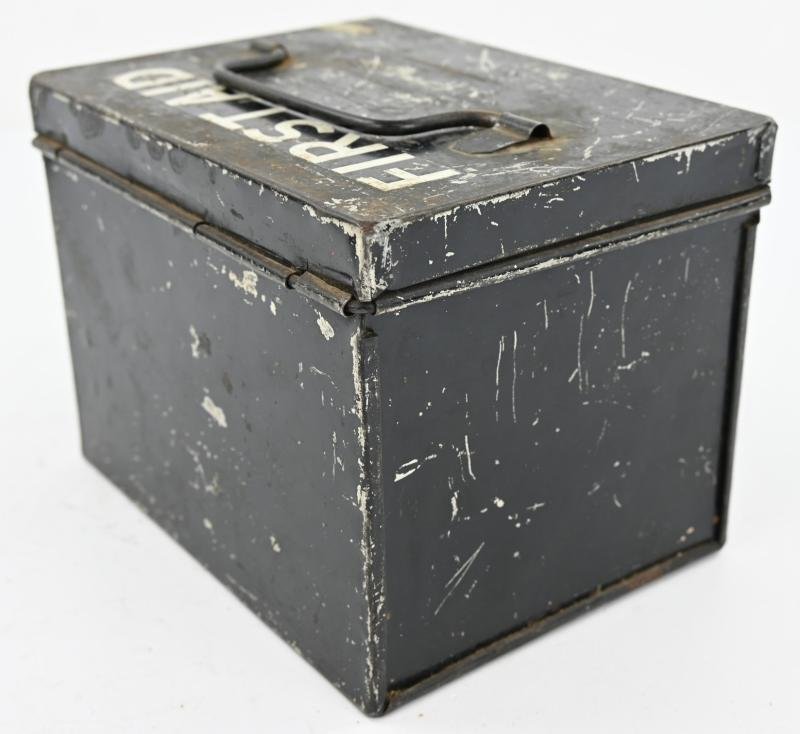 British WW2 Vehicle First Aid Box — image 5
