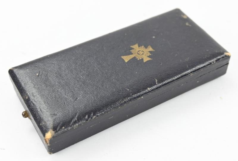 German Mother's Cross in Gold with case — image 7