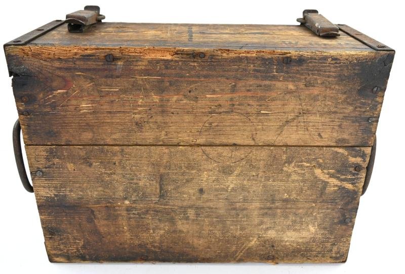 German WW1 Handgrenade Ammunition Box — image 10