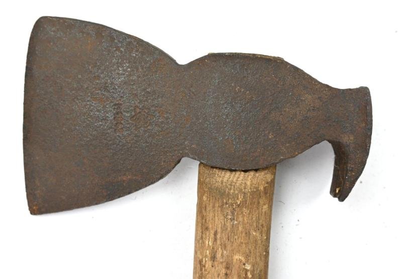 German WH Pioneer Hatchet — image 2