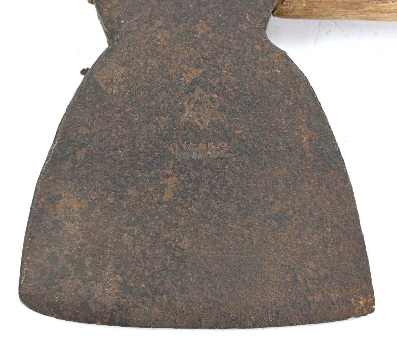 German WH Pioneer Hatchet — image 5