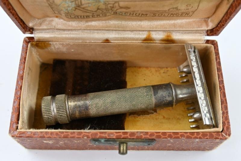 German Third Reich Era Cased Razor — image 6