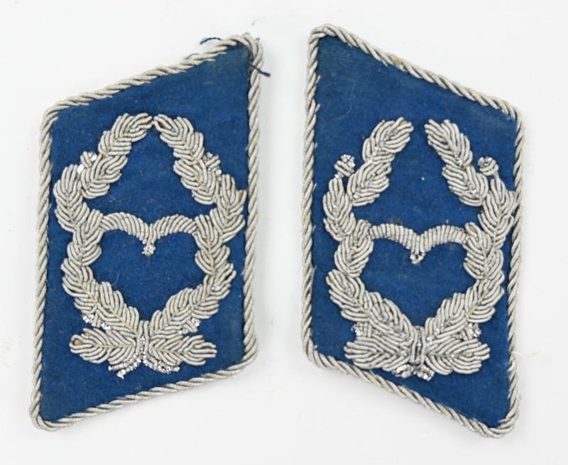 German WH Officer's Medical Collar Tabs & Shoulderboards — image 4