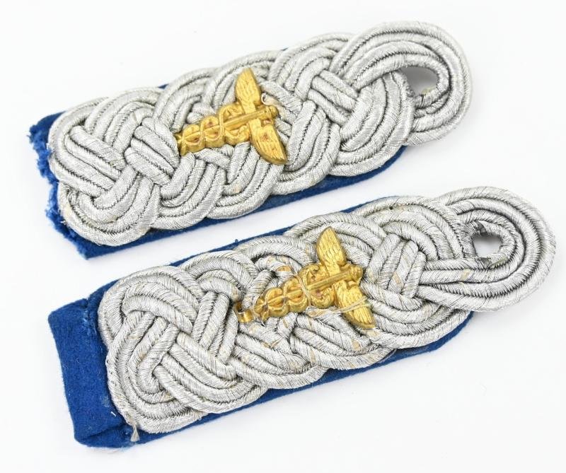 German WH Officer's Medical Collar Tabs & Shoulderboards — image 6