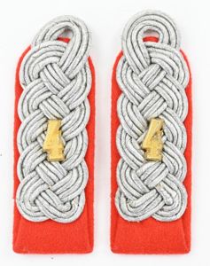 German LW Officer's Shoulderboards 'Artillery Rgt.4'
