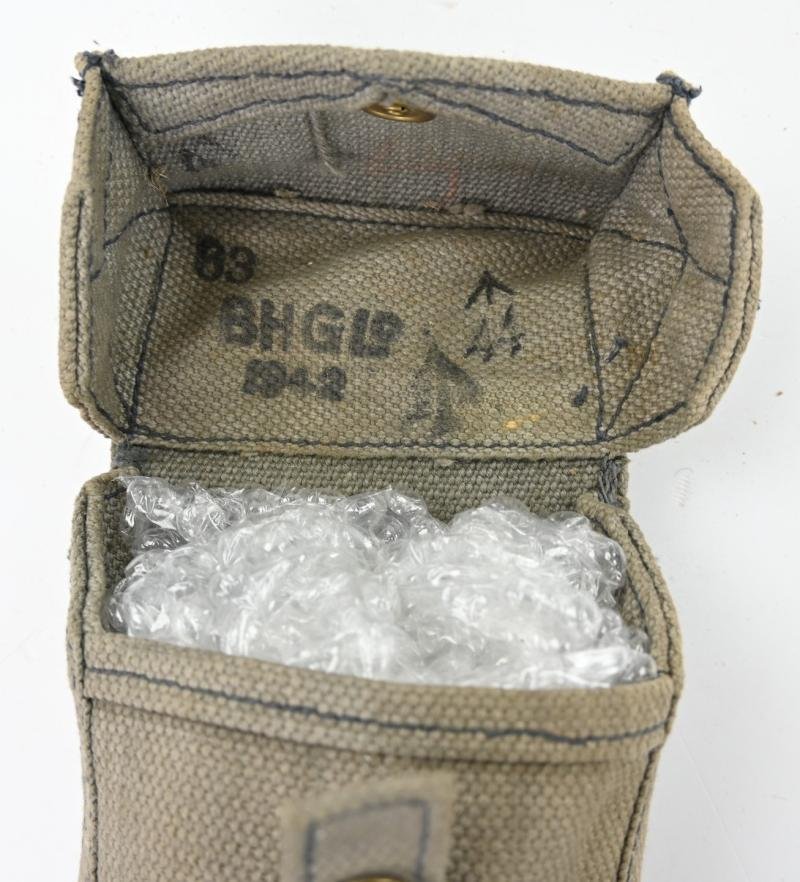 British WW2 RAF Stengun Pouch — image 7