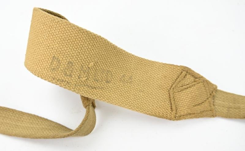 British WW2 Binoculair Case & Carrying Strap 1942 — image 5