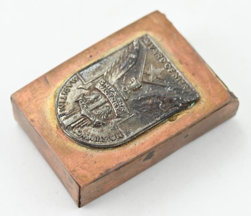US WW2 Merchant Marine Merit Award on tinnie box — image 2