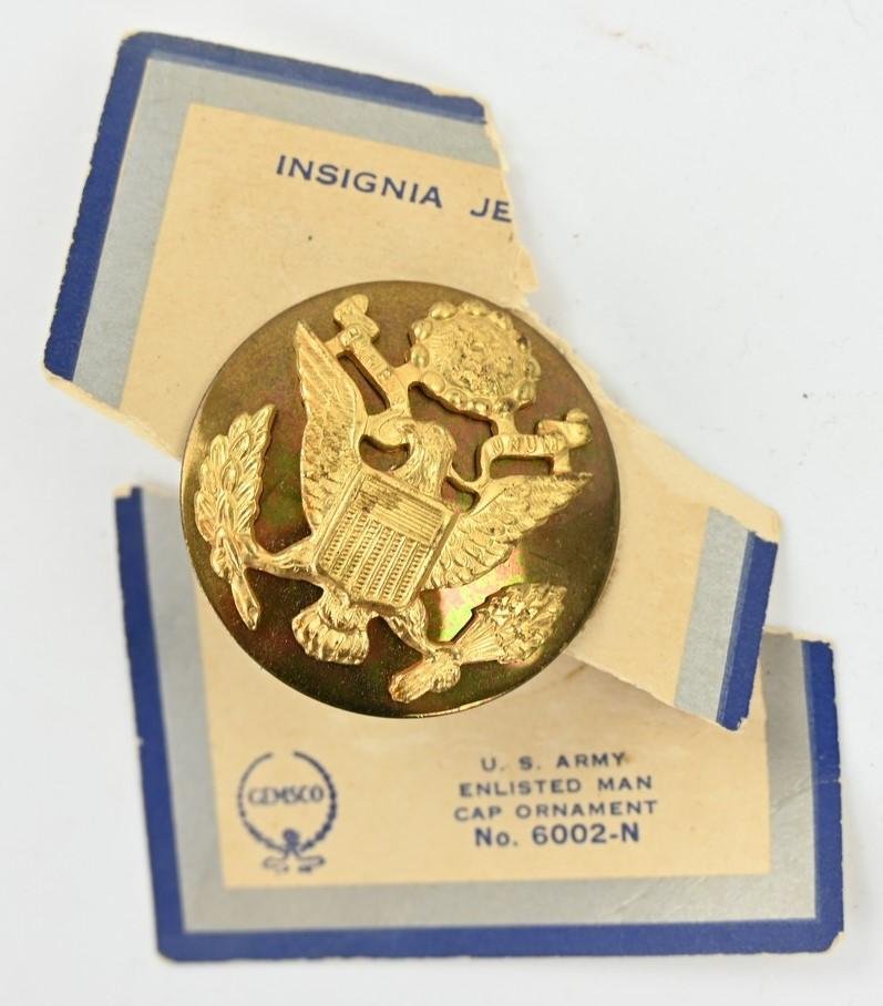 US WW2 EM Visor Cap Insignia — image 3