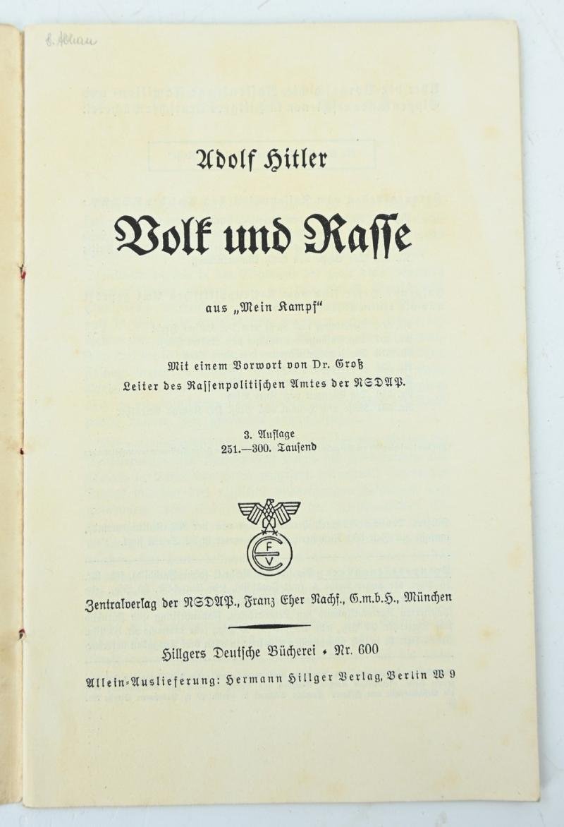 Adolf Hitler Booklet 'Volk und Rasse' — image 2