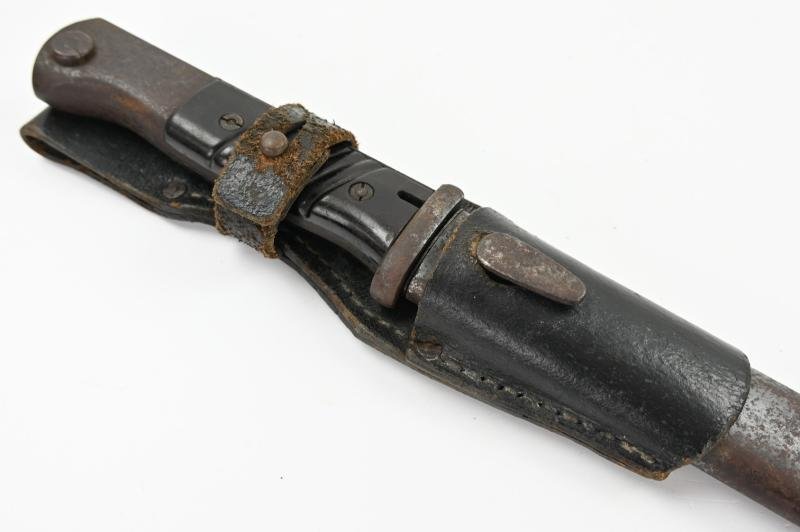 German WH K98 Mauser Bayonet with Frog — image 4