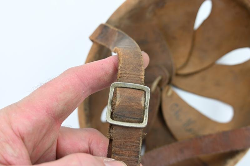 German M34 Helmet Liner & Chinstrap — image 4