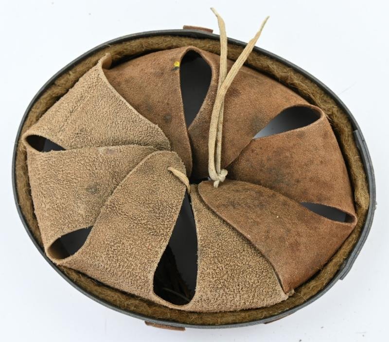 German M34 Helmet Liner & Chinstrap — image 8