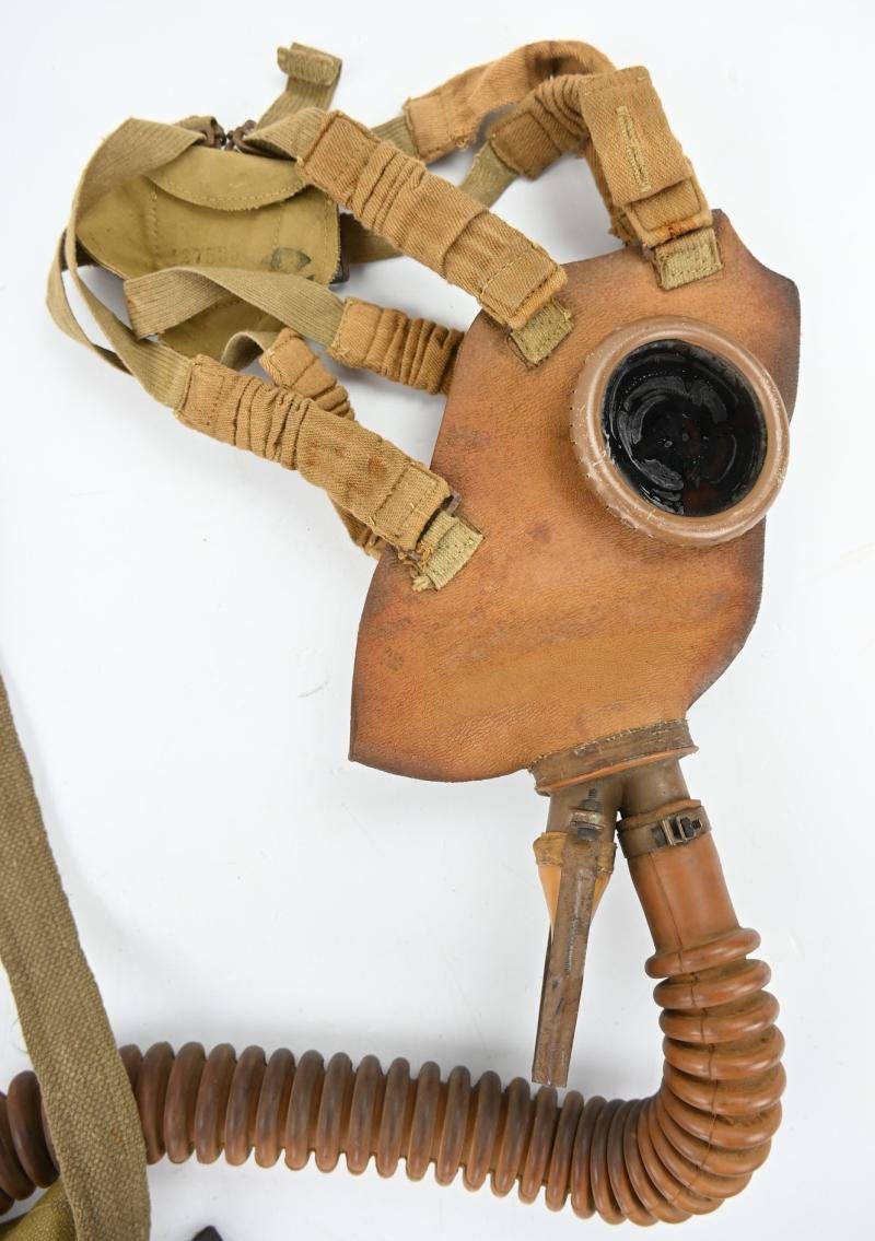 Belgium WW2 M29 Pattern Gasmask Set — image 5